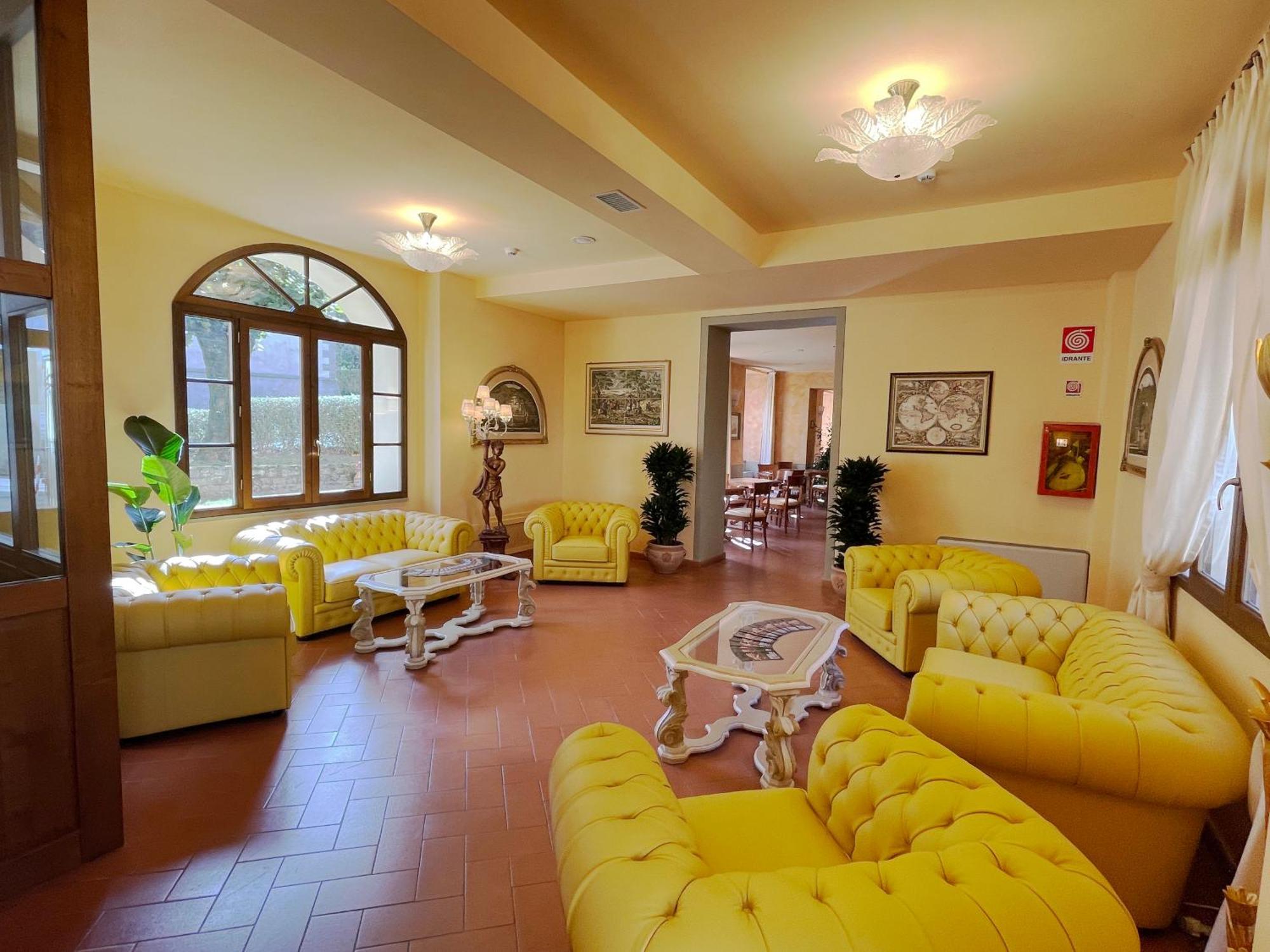 Hotel Rifugio La Foresta Валломброза Экстерьер фото
